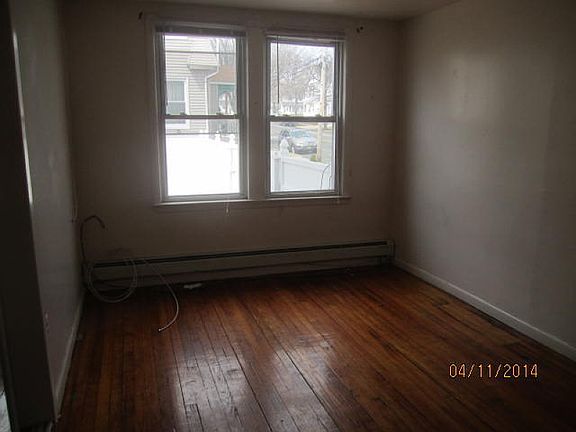 5th image of 285 Ampere Pkwy