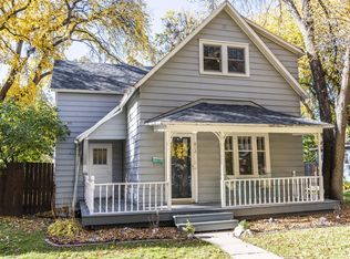 812 Chestnut St, Grand Forks, ND 58201