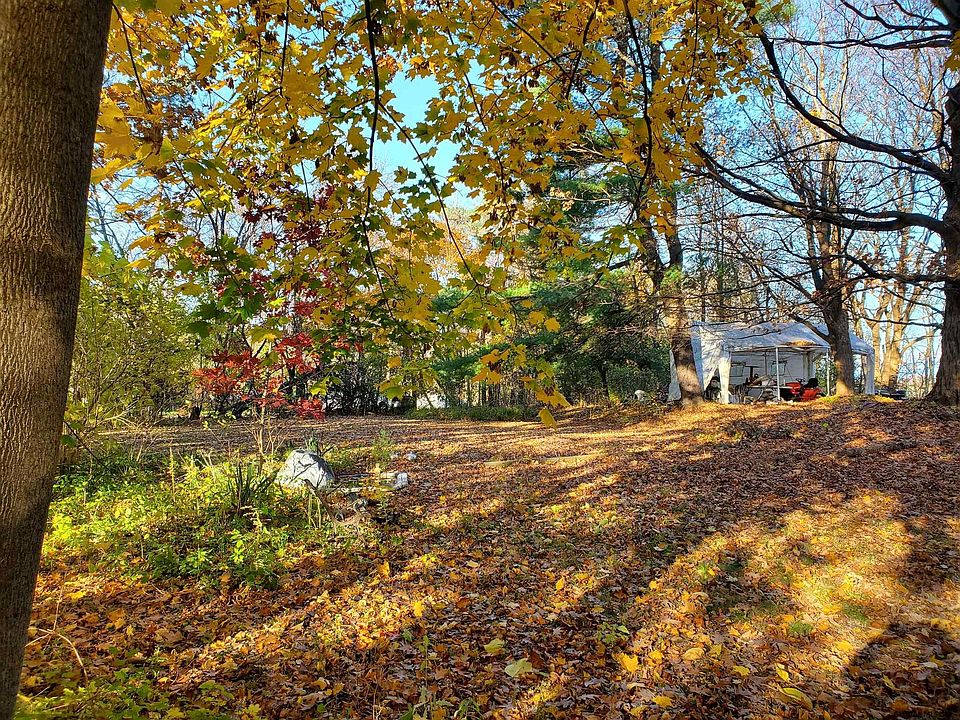 1st image of 16 Vermont View Dr