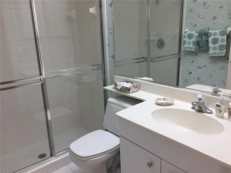 549 Fallbrook Dr — Photo 15