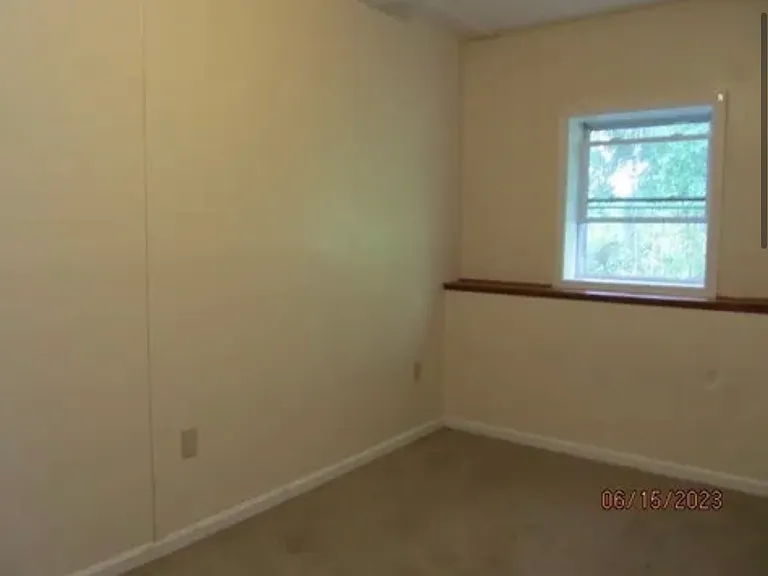 18 West St #1 — Photo 9