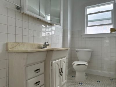 2530 Parker Ave, Oakland, CA, 94605