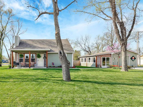 123 E 10th Ave, Belle Plaine, KS 67013