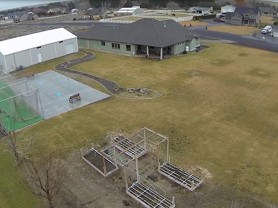 1st image of 42303 E Carlsbad Ct
