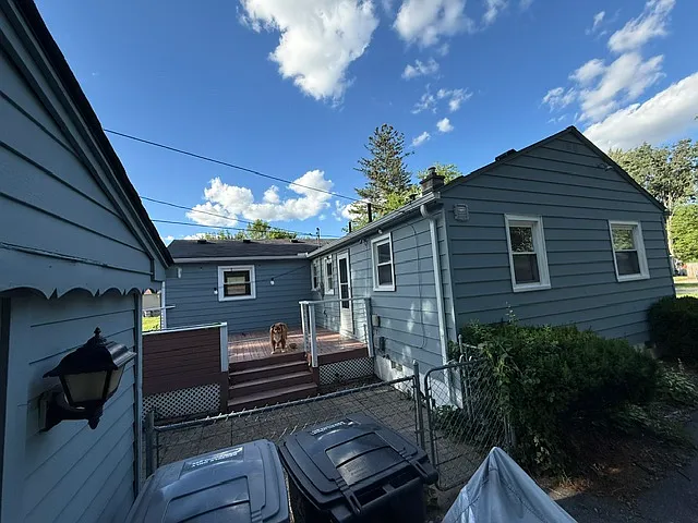 20309 Hugh St — Photo 22