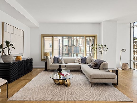 4th image of 30 Warren St Unit 7A