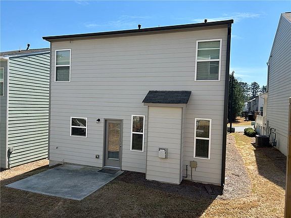 3rd image of 205 Ridge Valley Dr