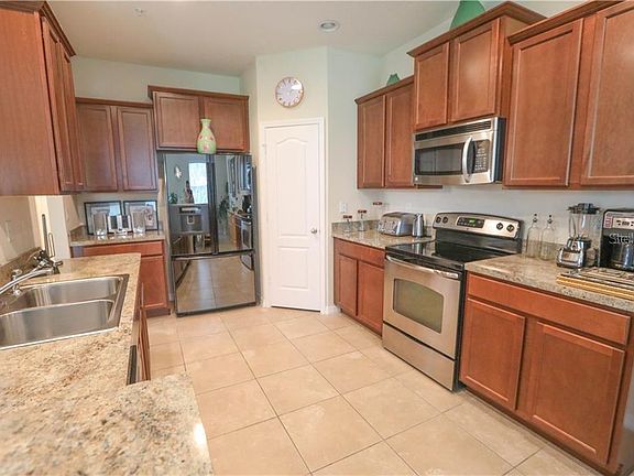 5th image of 2233 Betsy Ross Ln
