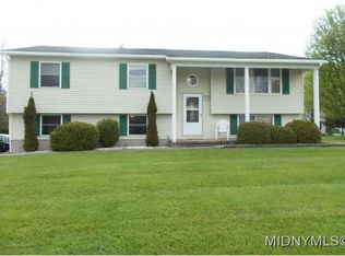 20 Kensington Ct, New Hartford, NY 13413