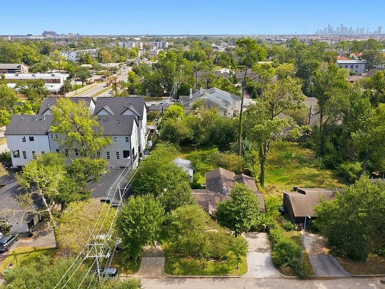 1320 Woodvine Dr — Photo 37