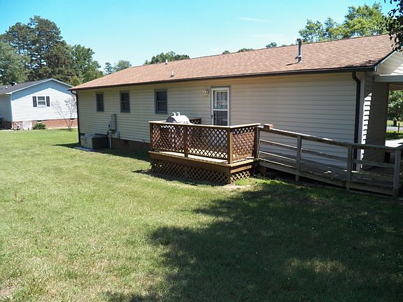 deck overlooks back yard