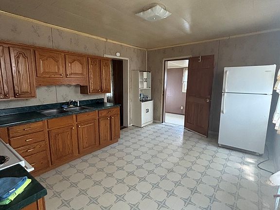 4th image of 558 Jewell Main Rd
