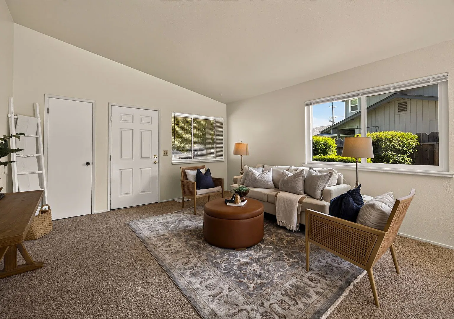 Rare find home with 2-Car Garage, Fenced Yard, with Convenient Location! — Photo 3