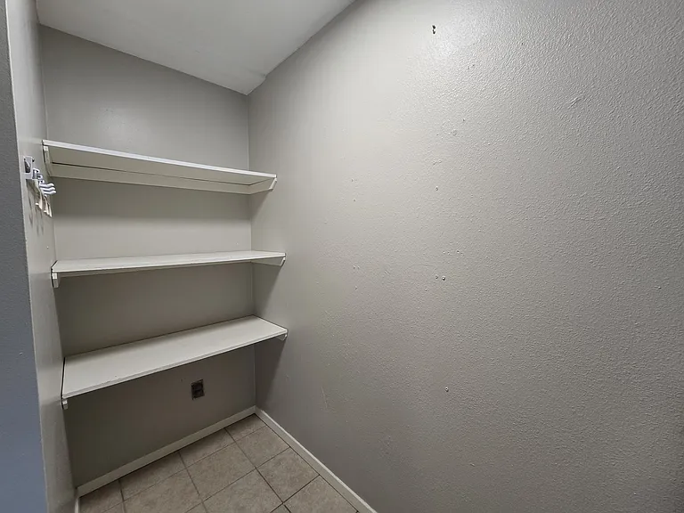 2736 Puu Hoolai St — Photo 17