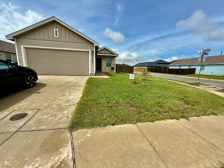 9206 Griffith Run — Photo 5
