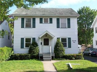 75 Chippendale Rd, Rochester, NY 14616