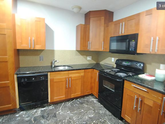 5th image of 4 Strawberry Bank Rd
