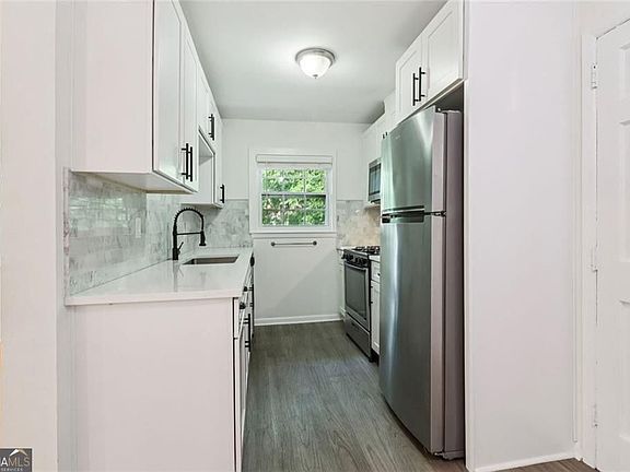 3rd image of 1284 Piedmont Ave NE APT 12