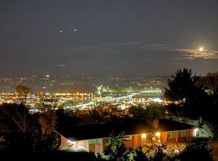 3 Rockledge Dr, Charleston, WV 25302