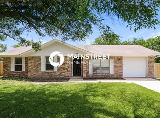 223 Brook Cir, Krum, TX 76249