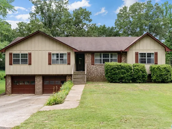 1475 Old Rock Creek Rd, Bessemer, AL 35023