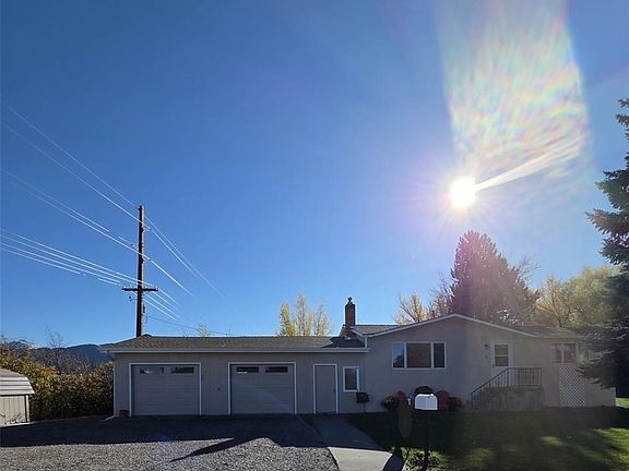 2nd image of 9 Big Horn Dr