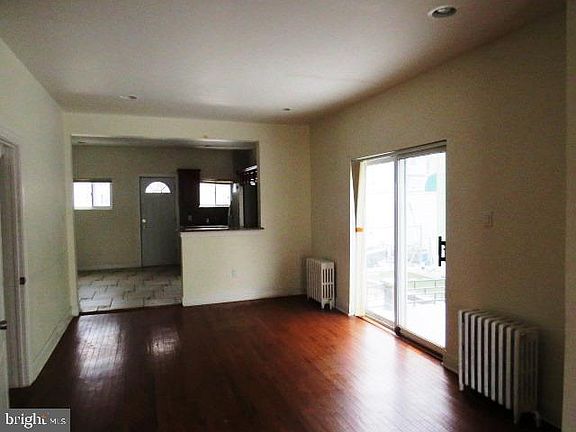 4th image of 948 Yeadon Ave
