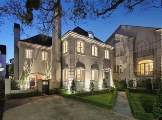 6034 Saint Charles Ave, New Orleans, LA 70118