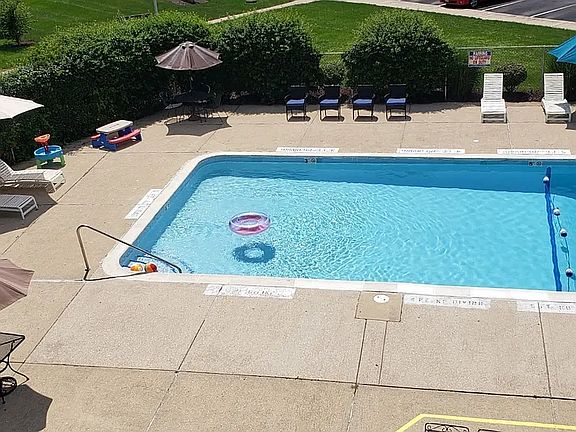 3rd image of 2600 Brookwood Way Dr APT 316A