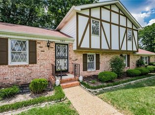 214 Nottingham Dr, Colonial Heights, VA 23834