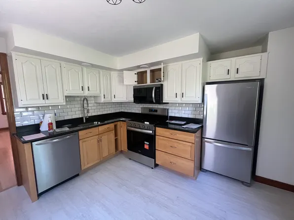 29 Church Ln #1, Watertown, MA 02472