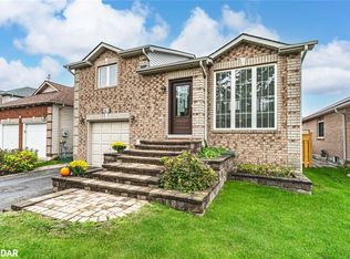 261 Mapleton Ave, Barrie, ON L4N8T3