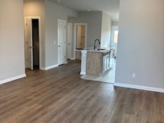 2nd image of 2100 SE 90th St