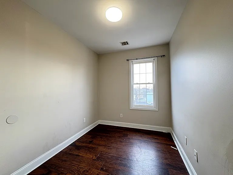 112 4th Ave #3A — Photo 3