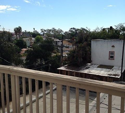 4th image of 2617 Broadway