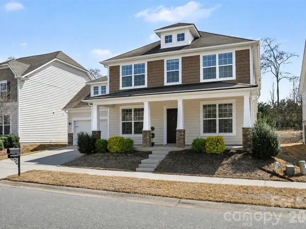 12828 Heath Grove Dr, Huntersville, NC 28078
