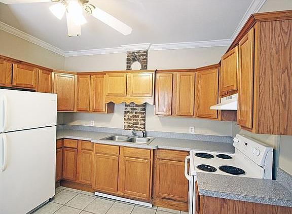 3rd image of 533 Avenue E