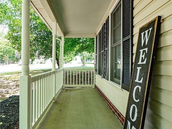 4th image of 536 Green Orchard Dr
