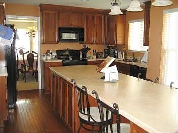 3rd image of 4816 Beechwood Farms Dr