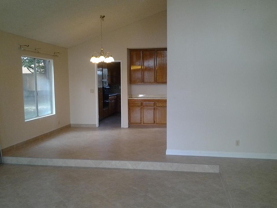 1st image of 17503 Regina Ave