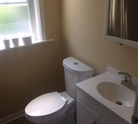 3rd image of 4709 W Dickens Ave #1
