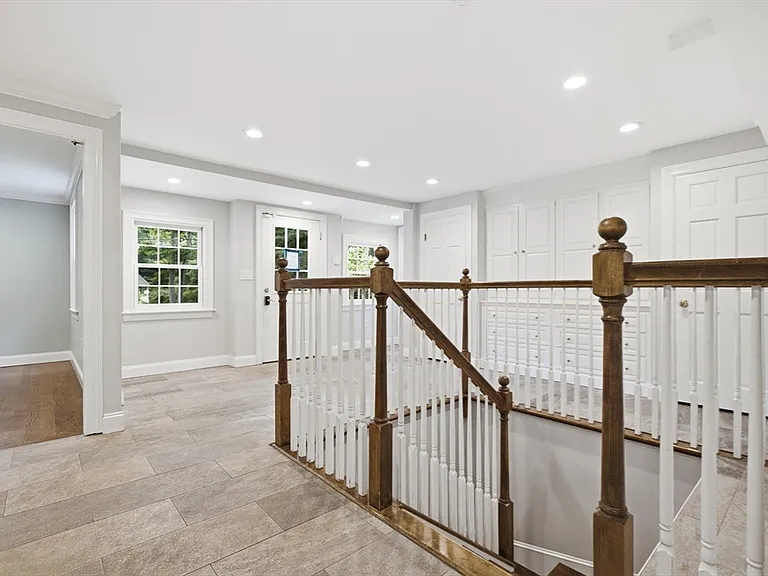 56 Arrowhead Rd — Photo 15