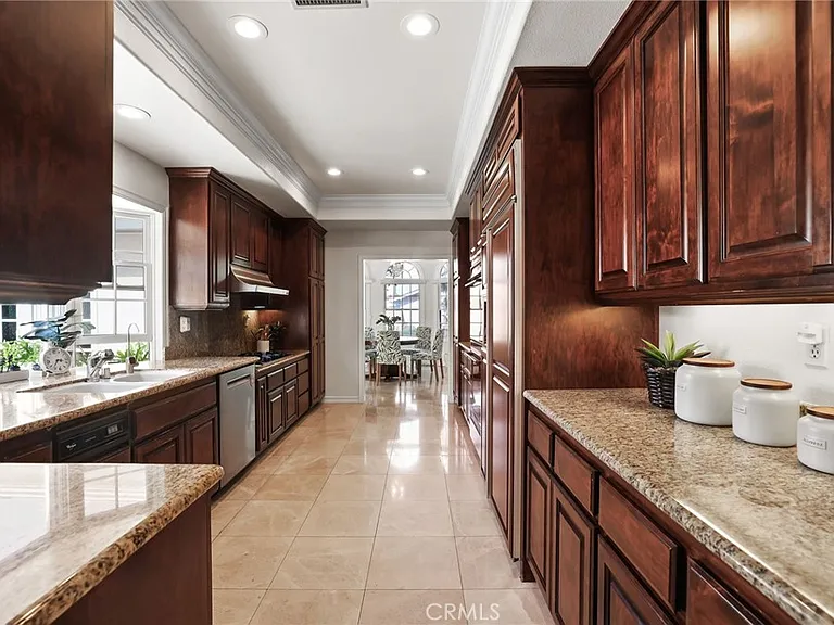 2821 Copa De Oro Dr — Photo 12