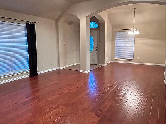 3rd image of 2409 Tigua Ct