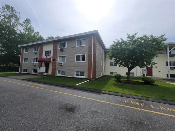 58 River St APT 43, West Warwick, RI 02893