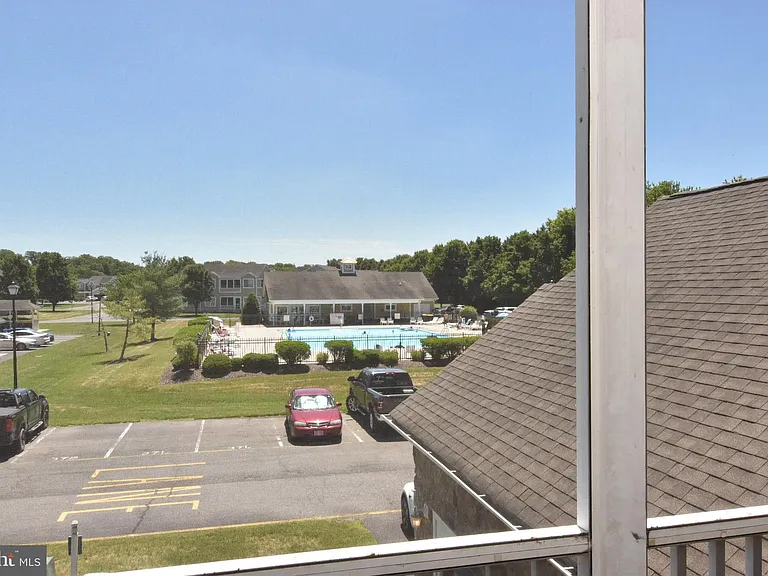 N Sagamore — Photo 15