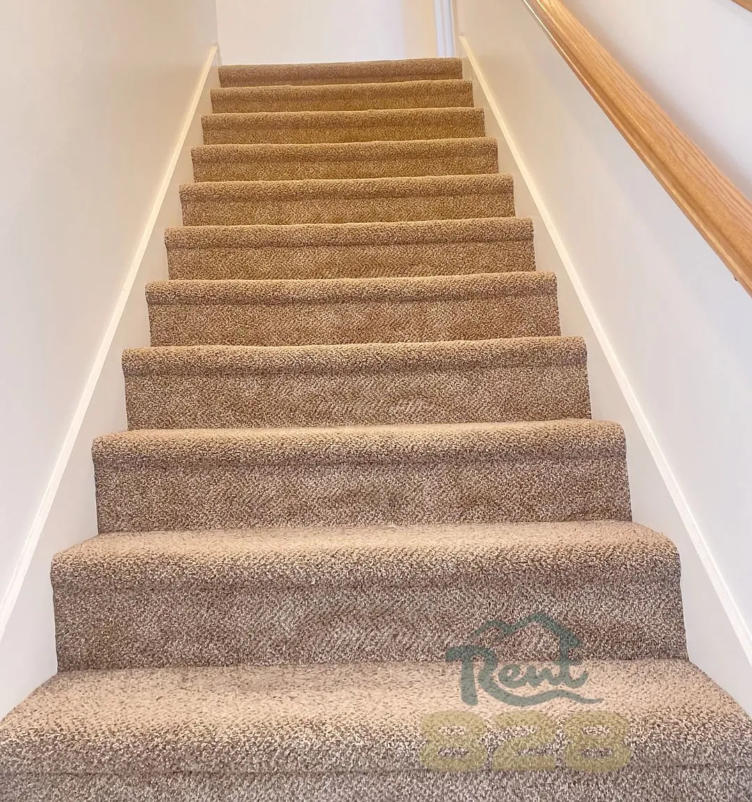 25 Meredith Dr — Photo 2