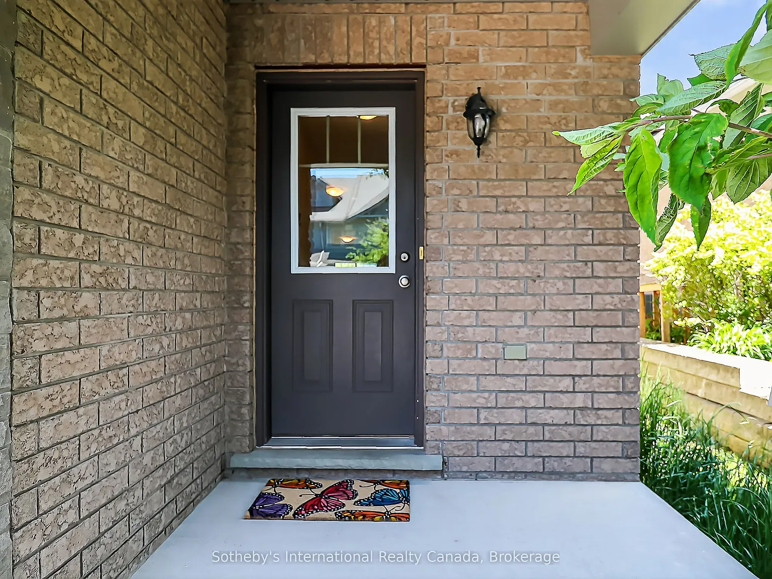 3 bed, $3,000 — Photo 2