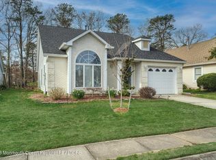 1806 Sweetbay Dr, Toms River, NJ 08755
