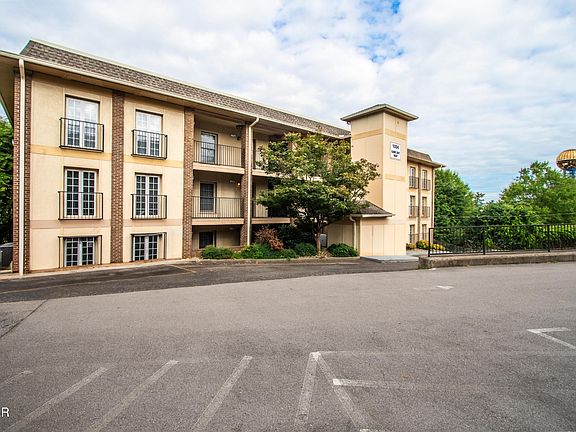 2nd image of 1004 Game Day Way APT 203